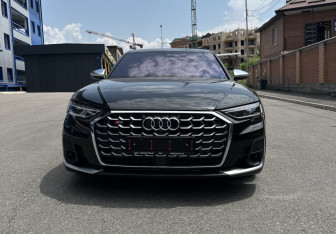 Новый Audi S8 2025 (7 фото)