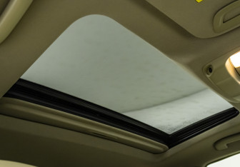 Подержанный автомобиль Infiniti QX50 2014 года (19 фото)