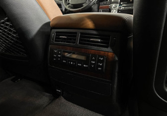 Подержанный автомобиль Toyota Land Cruiser Suv 2014 года (25 фото)