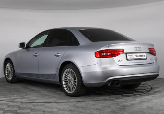Подержанный автомобиль Audi A4 Sedan 2015 года (7 фото)