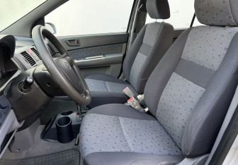 Подержанный автомобиль Hyundai Getz 2003 года (10 фото)
