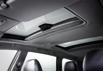 Подержанный автомобиль Mitsubishi Grandis 2008 года (18 фото)