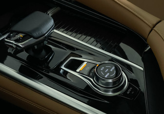 Подержанный автомобиль Changan CS95 2023 года (21 фото)