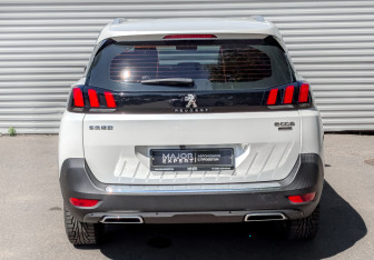 Подержанный автомобиль Peugeot 5008 Suv 2021 года (6 фото)