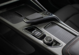 Подержанный автомобиль Changan UNI-T 2024 года (16 фото)