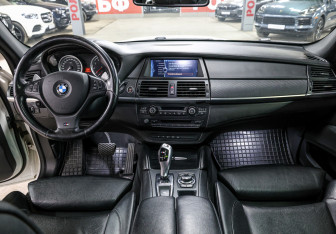 Подержанный автомобиль BMW X6 M 2012 года (14 фото)
