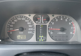 Подержанный автомобиль Mitsubishi Pajero Pinin 2004 года (16 фото)