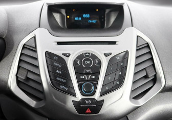 Подержанный автомобиль Ford EcoSport 2017 года (9 фото)