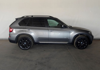 Подержанный автомобиль BMW X5 2012 года (4 фото)