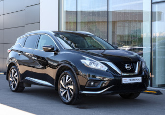 Подержанный автомобиль Nissan Murano Suv 2020 года (3 фото)