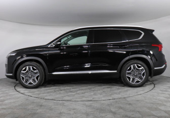 Подержанный автомобиль Hyundai Santa Fe 2022 года (8 фото)