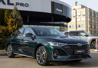 Подержанный автомобиль Chery Arrizo 8 2023 года (2 фото)