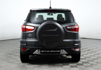 Подержанный автомобиль Ford EcoSport 2017 года (4 фото)