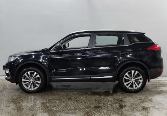 Подержанный автомобиль Geely Atlas 2021 года (8 фото)