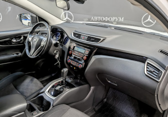 Подержанный автомобиль Nissan Qashqai 2018 года (11 фото)