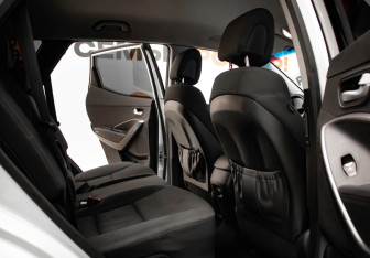 Подержанный автомобиль Hyundai Santa Fe 2013 года (26 фото)