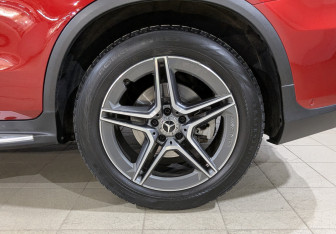 Подержанный автомобиль Mercedes-Benz GLC Coupe 2019 года (12 фото)