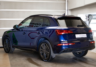 Подержанный автомобиль Audi Q5 2021 года (6 фото)