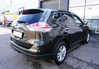 Подержанный автомобиль Nissan X-Trail 2018 года (5 фото)