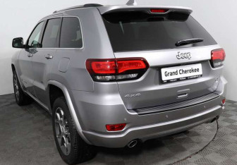 Новый Jeep Grand Cherokee 2023 (6 фото)