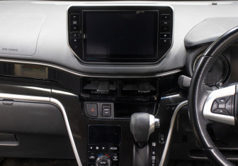 Подержанный автомобиль Daihatsu Move 2019 года (15 фото)