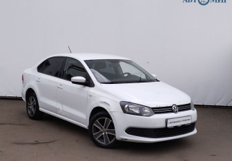 Подержанный автомобиль Volkswagen Polo Sedan 2014 года (3 фото)