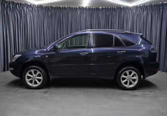 Подержанный автомобиль Lexus RX 2008 года (8 фото)
