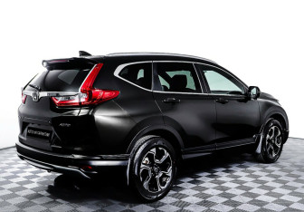 Подержанный автомобиль Honda CR-V 2019 года (6 фото)