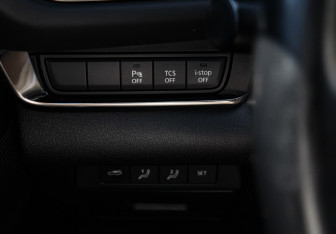 Подержанный автомобиль Mazda CX-30 2021 года (18 фото)