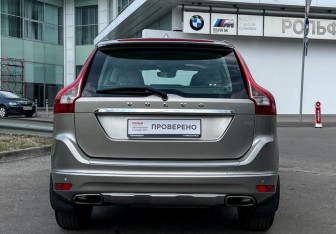 Подержанный автомобиль Volvo XC60 2014 года (6 фото)