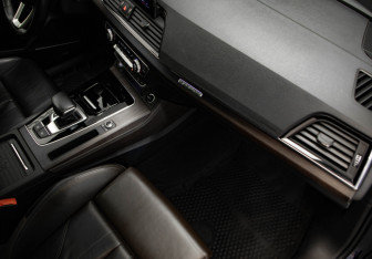 Подержанный автомобиль Audi Q5 2021 года (30 фото)