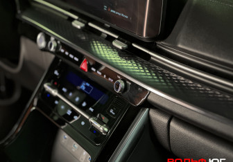 Подержанный автомобиль Kia Carnival 2021 года (19 фото)