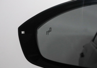 Подержанный автомобиль Omoda C5 2023 года (14 фото)