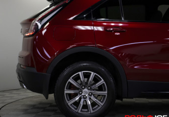 Подержанный автомобиль Cadillac XT4 2021 года (33 фото)