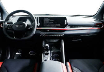 Подержанный автомобиль Geely Coolray 2023 года (7 фото)