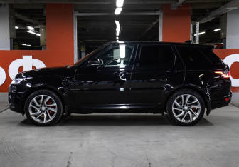 Подержанный автомобиль Land Rover Range Rover Sport 2019 года (8 фото)