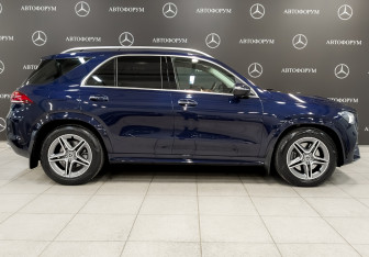 Подержанный автомобиль Mercedes-Benz GLE 2020 года (4 фото)