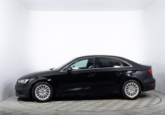 Подержанный автомобиль Audi A3 Sedan 2014 года (8 фото)