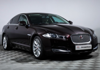 Подержанный автомобиль Jaguar XF Sedan 2014 года (3 фото)