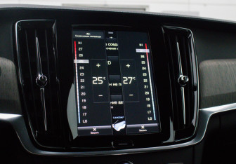 Подержанный автомобиль Volvo S90 2020 года (19 фото)