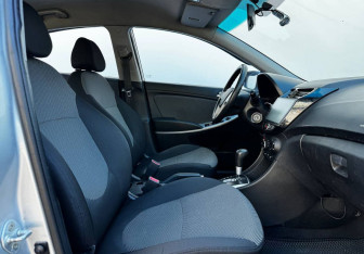 Подержанный автомобиль Hyundai Solaris Sedan 2013 года (10 фото)