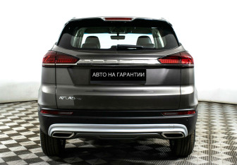 Подержанный автомобиль Geely Atlas Pro 2023 года (4 фото)