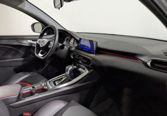 Подержанный автомобиль Kaiyi E5 2023 года (15 фото)