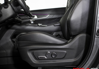 Подержанный автомобиль Changan UNI-K 2023 года (19 фото)