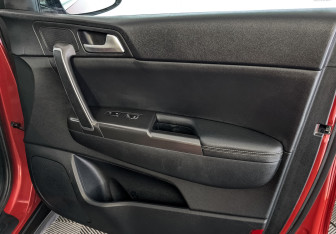 Подержанный автомобиль Kia Sportage 2018 года (25 фото)