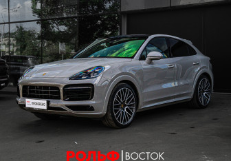 Подержанный автомобиль Porsche Cayenne 2021 года (1 фото)