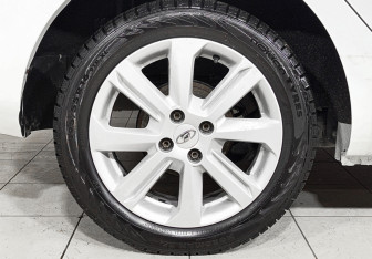 Подержанный автомобиль LADA (ВАЗ) Vesta Wagon 2020 года (9 фото)