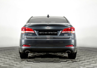 Подержанный автомобиль Hyundai i40 Sedan 2015 года (4 фото)