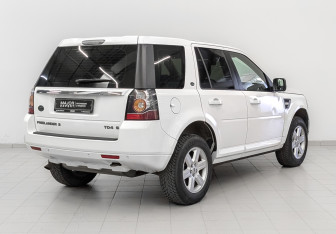 Подержанный автомобиль Land Rover Freelander 2013 года (5 фото)