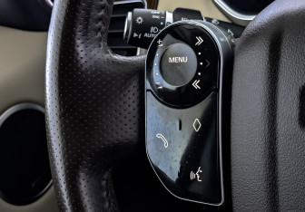 Подержанный автомобиль Land Rover Range Rover Sport 2021 года (29 фото)